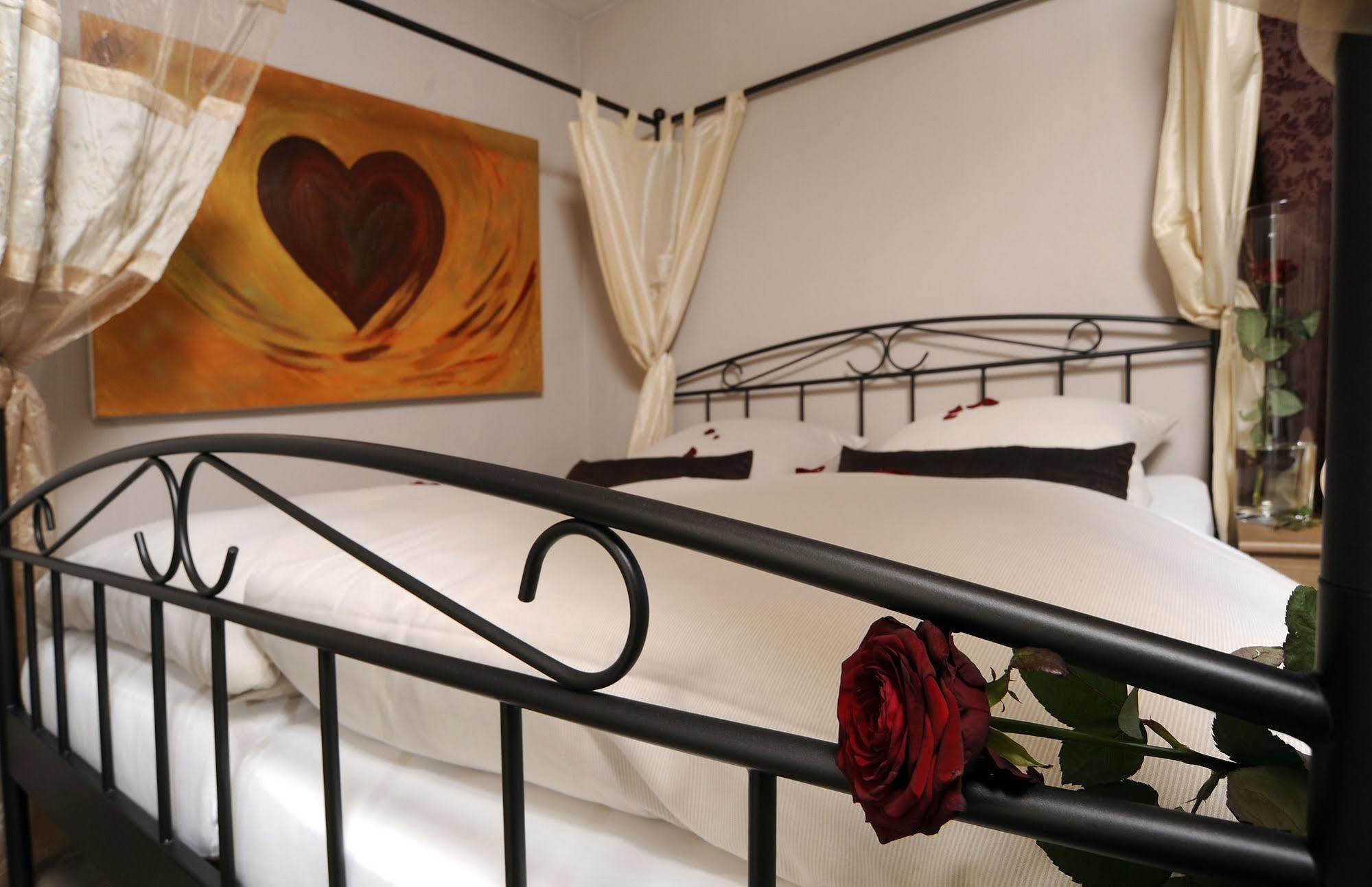 Boutique Hotel Viva Creativo Ганновер Экстерьер фото